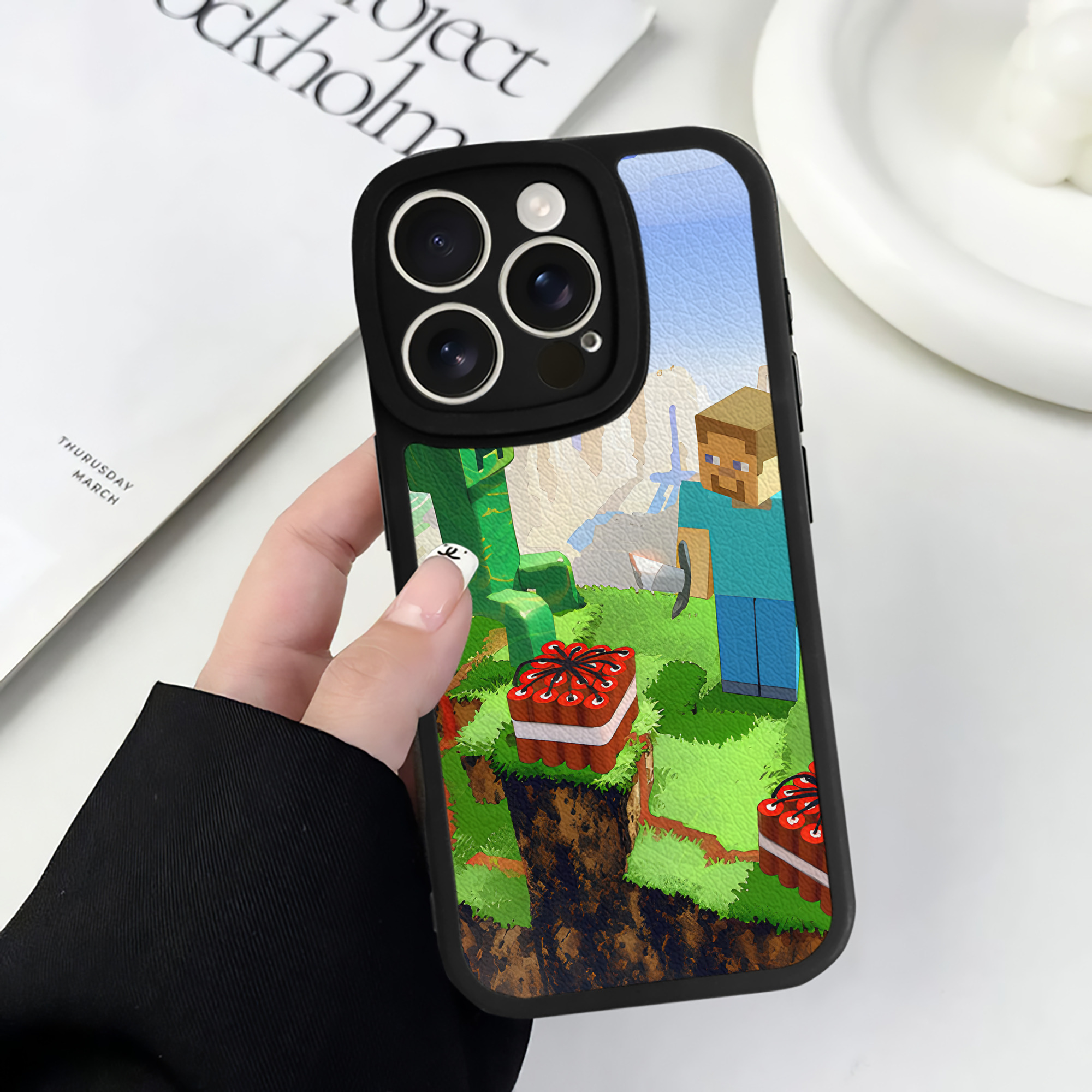 （画像用） マインクラフト ブロックの世界 Minecraft MC Block world 【iPhone 16シリーズ対応】シリコンスマホケース（レザー調） 材質：シリコン